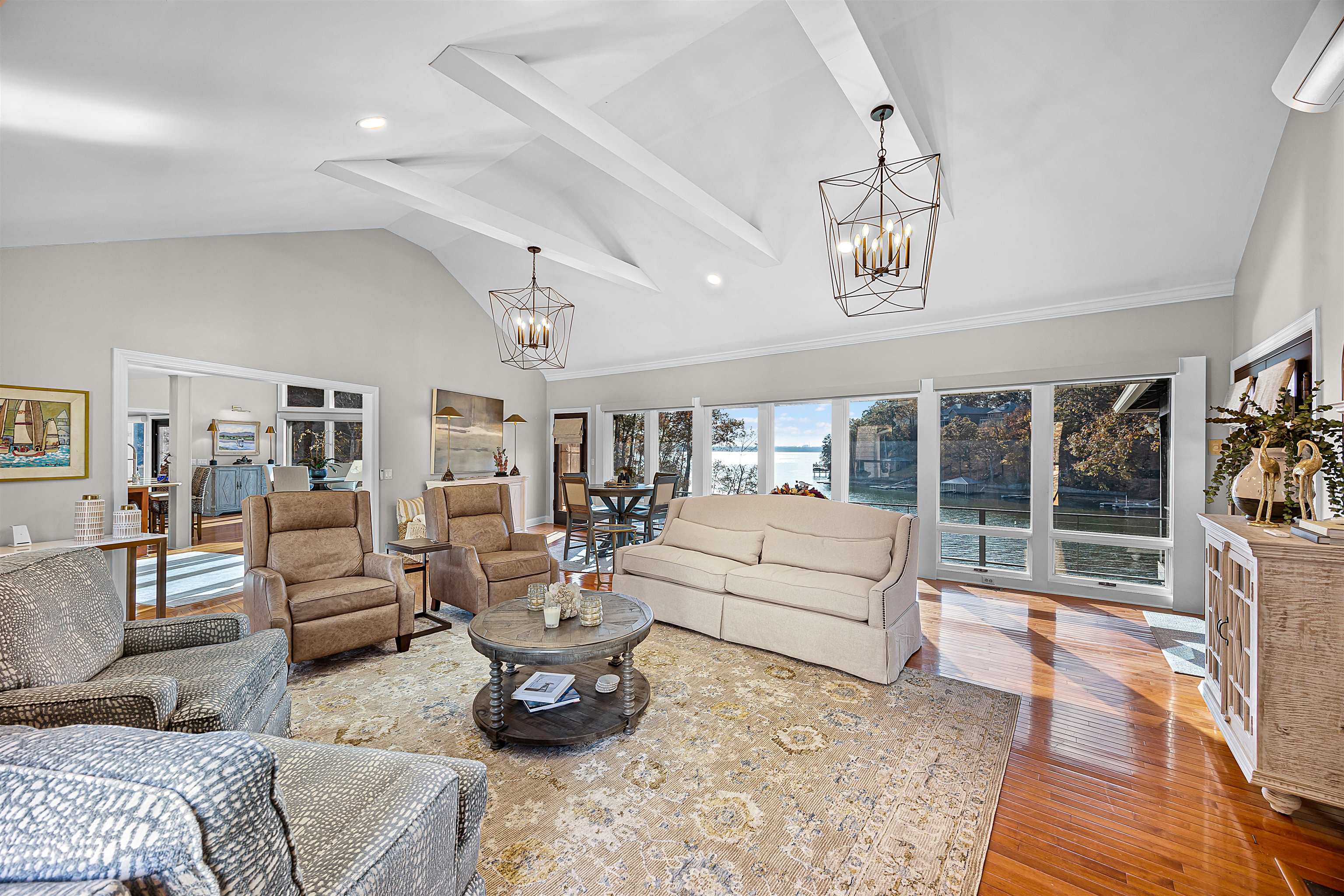 195 Ridge View Savannah, TN 38372 - Photo 10 of 40 a living room with furniture large windows and a rug