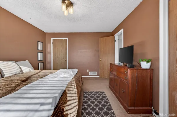 $440,000 | 4581 Fullerton Court, Denver, CO 80239