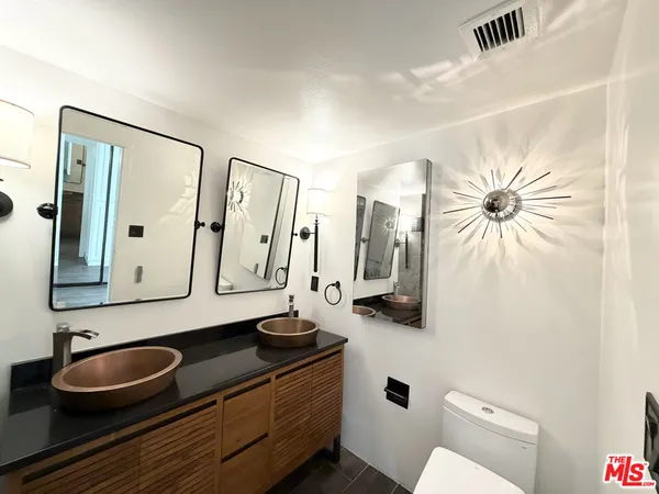 $6,500 | 17366 Sunset Boulevard, Unit 105, Pacific Palisades, CA 90272