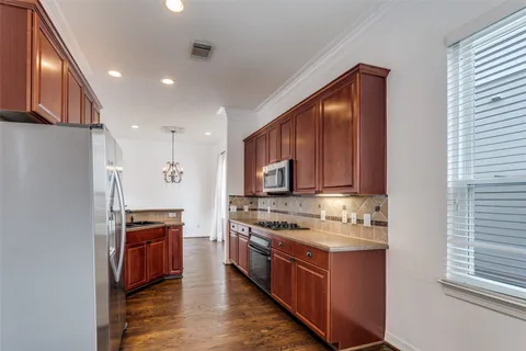 $469,999 | 5208 Blossom Street, Unit 9, Houston, TX 77007