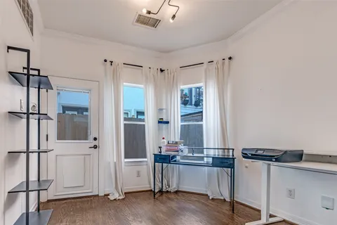 $469,999 | 5208 Blossom Street, Unit 9, Houston, TX 77007