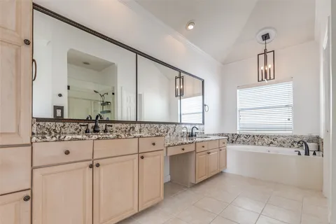 $469,999 | 5208 Blossom Street, Unit 9, Houston, TX 77007