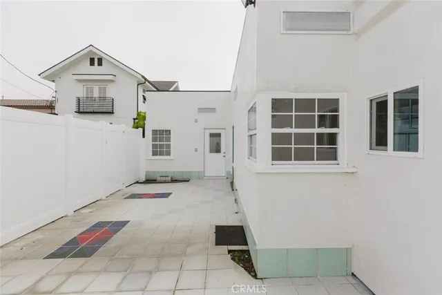 $4,000 | 13551 Hart Street, Van Nuys, CA 91405