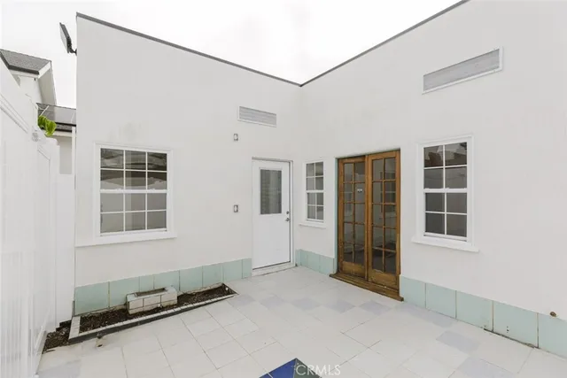 $4,000 | 13551 Hart Street, Van Nuys, CA 91405