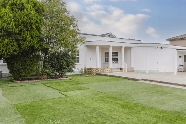 $4,000 | 13551 Hart Street, Van Nuys, CA 91405