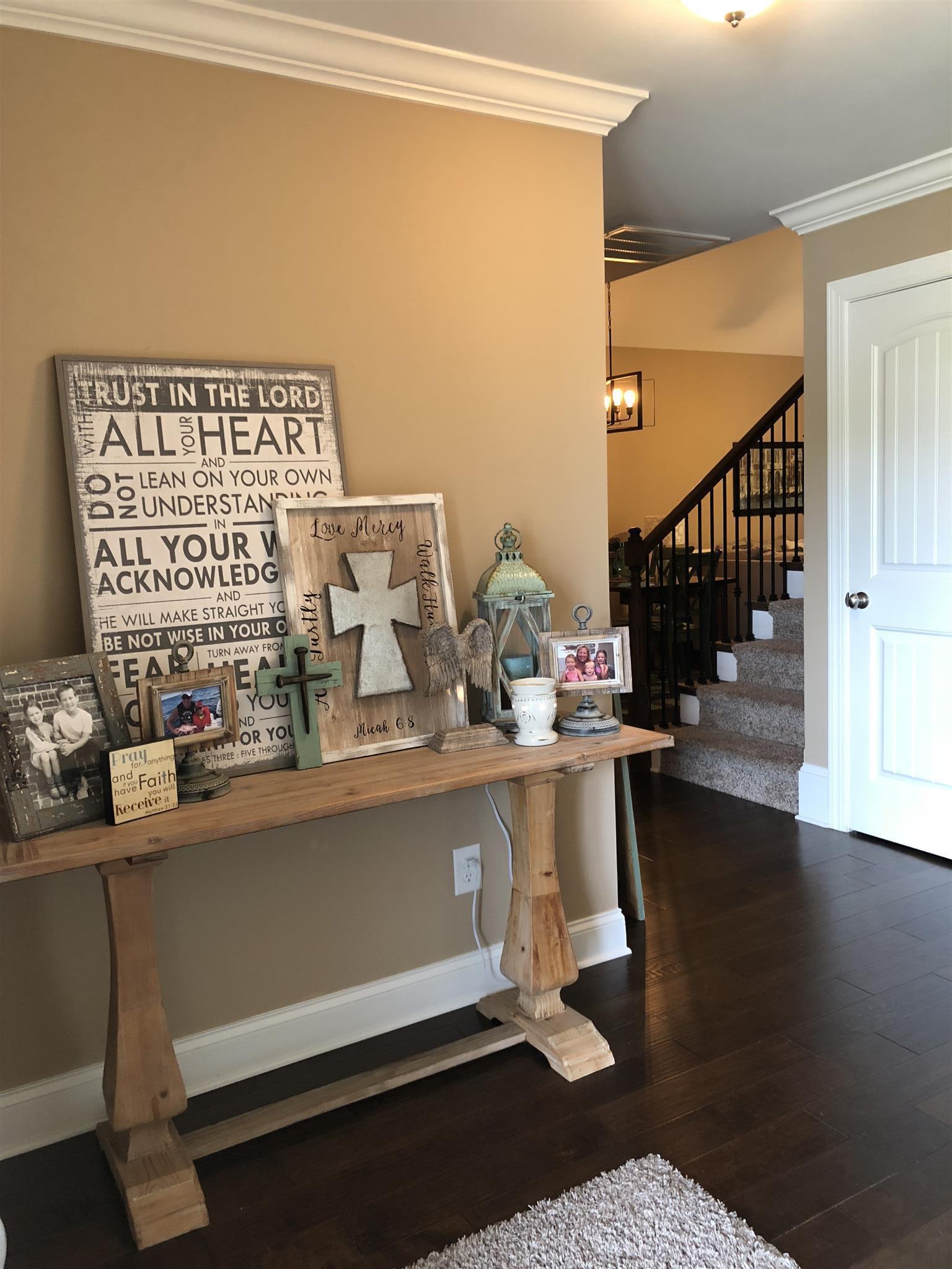 1053 Irish Way Spring Hill, TN 37174 - Photo 2 of 12 Gallery Image 2