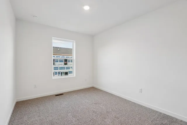 $299,990 | 877 Briar Gln Court, Hampshire, IL 60140