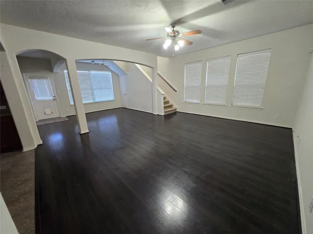 $2,350 | 9903 Onyx Trail Drive, Rosharon, TX 77583