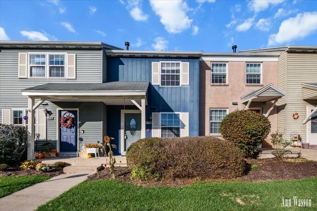 $175,000 | 4565 Tabor Road Northwest, Unit 38, Comstock Park, MI 49321