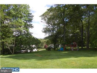 2709 North Kent Road Broomall, PA 19008 - Photo 2 of 12 Exterior Back
