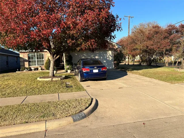 $364,900 | 1327 Trula Lane, Irving, TX 75060