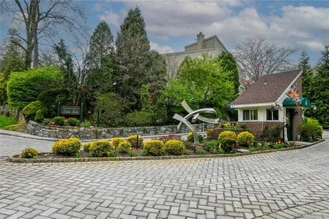 $1,399,279 | 99 Waterside Close, Eastchester, NY 10709