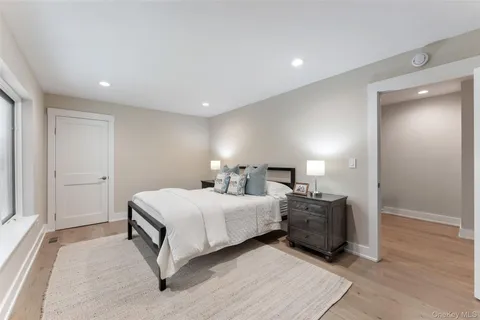 $1,399,279 | 99 Waterside Close, Eastchester, NY 10709