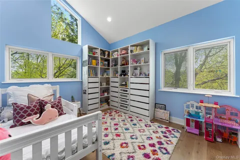 $1,399,279 | 99 Waterside Close, Eastchester, NY 10709