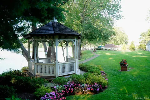 $1,399,279 | 99 Waterside Close, Eastchester, NY 10709