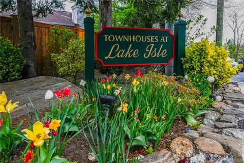 $1,399,279 | 99 Waterside Close, Eastchester, NY 10709