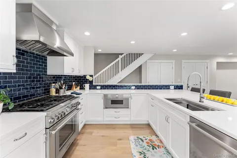 $1,399,279 | 99 Waterside Close, Eastchester, NY 10709