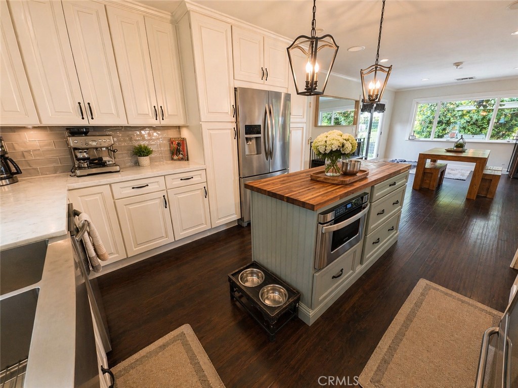 30204 Canoe Road Canyon Country, CA 91387 - Photo 11 of 42