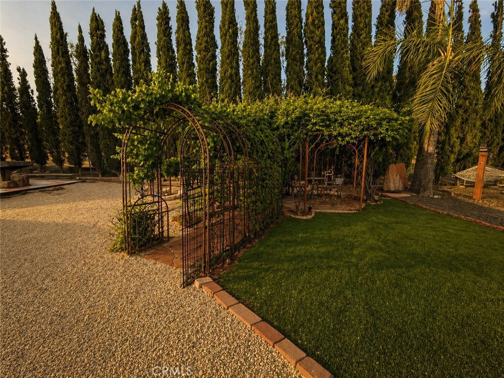 30204 Canoe Road Canyon Country, CA 91387 - Photo 27 of 42