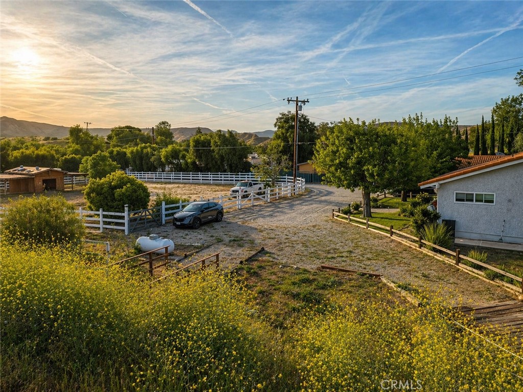 30204 Canoe Road Canyon Country, CA 91387 - Photo 39 of 42