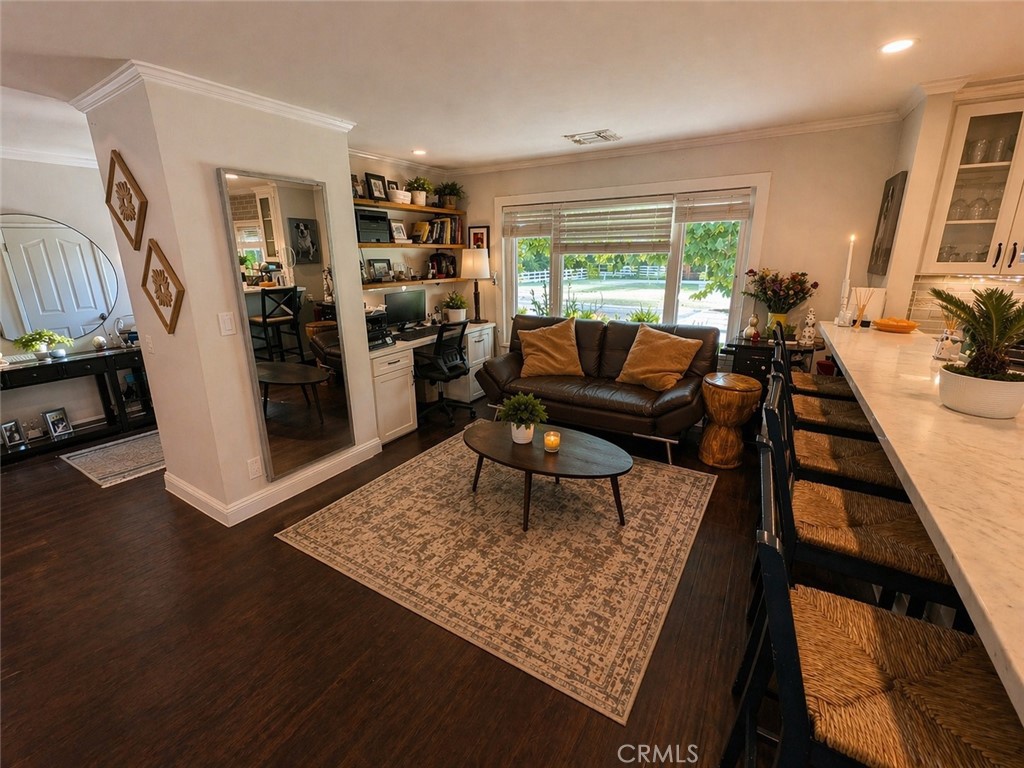 30204 Canoe Road Canyon Country, CA 91387 - Photo 6 of 42