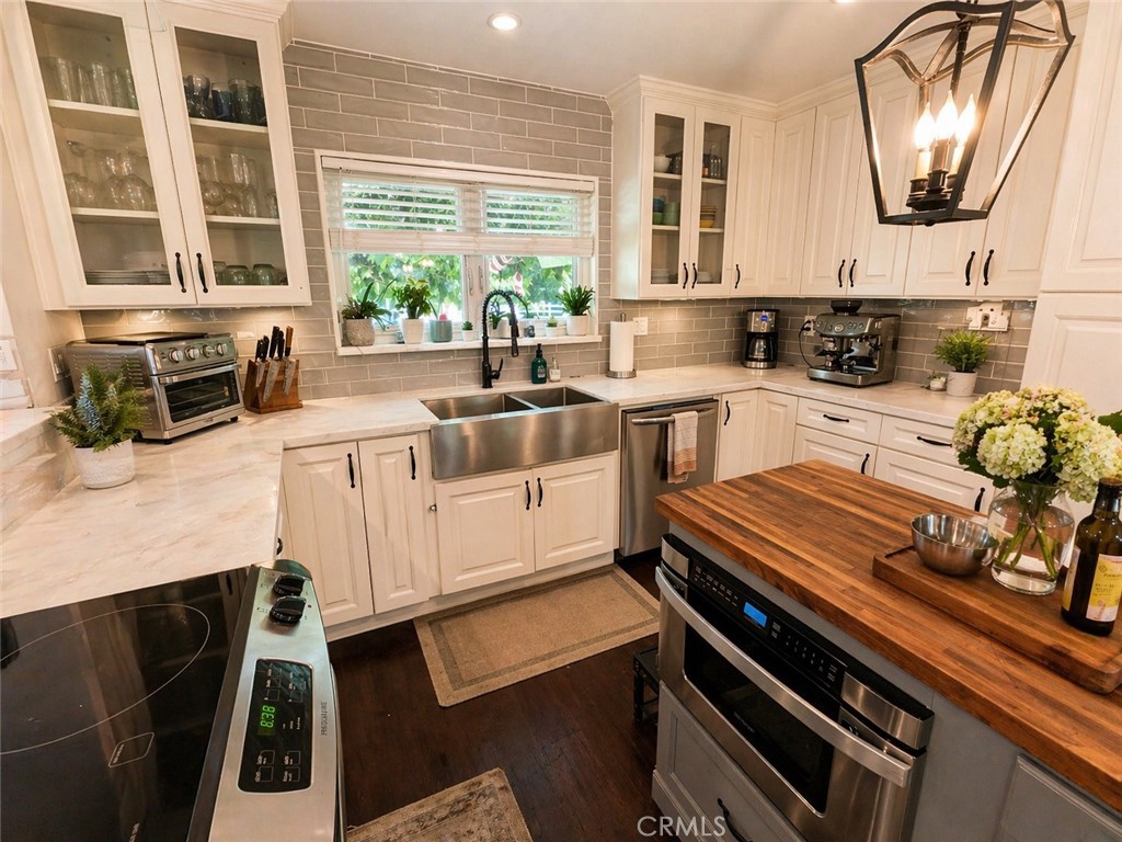 30204 Canoe Road Canyon Country, CA 91387 - Photo 8 of 42