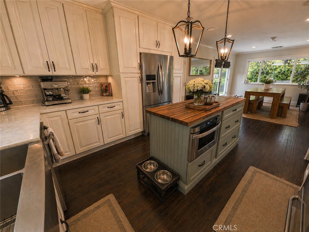 30204 Canoe Road Canyon Country, CA 91387 - Photo 10 of 42