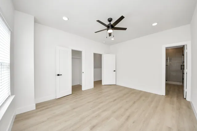 $2,100 | 1316 West Willis Street, Alvin, TX 77511