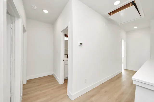 $2,100 | 1316 West Willis Street, Alvin, TX 77511