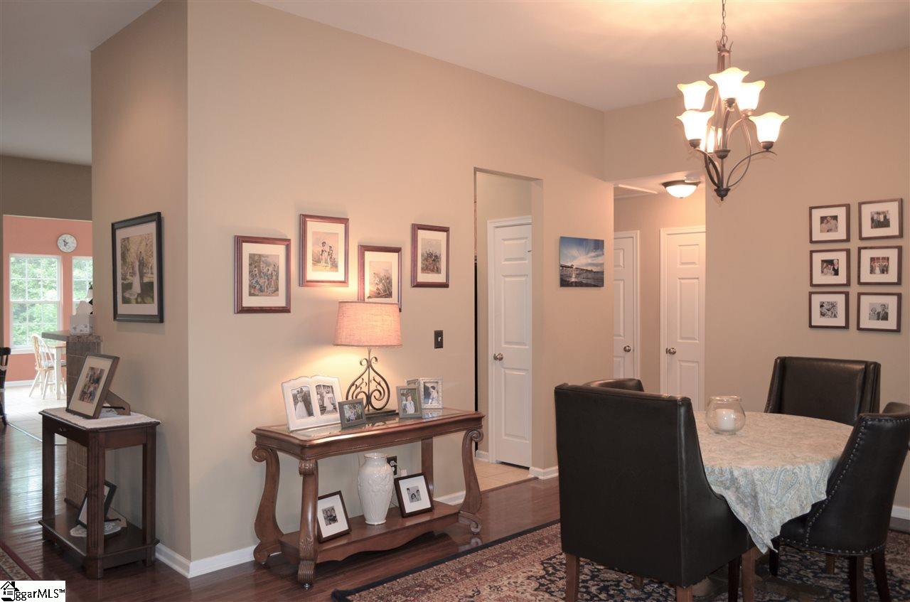 23 Ridgeleigh Way Simpsonville, SC 29681 - Photo 4 of 31 Gallery Image 4