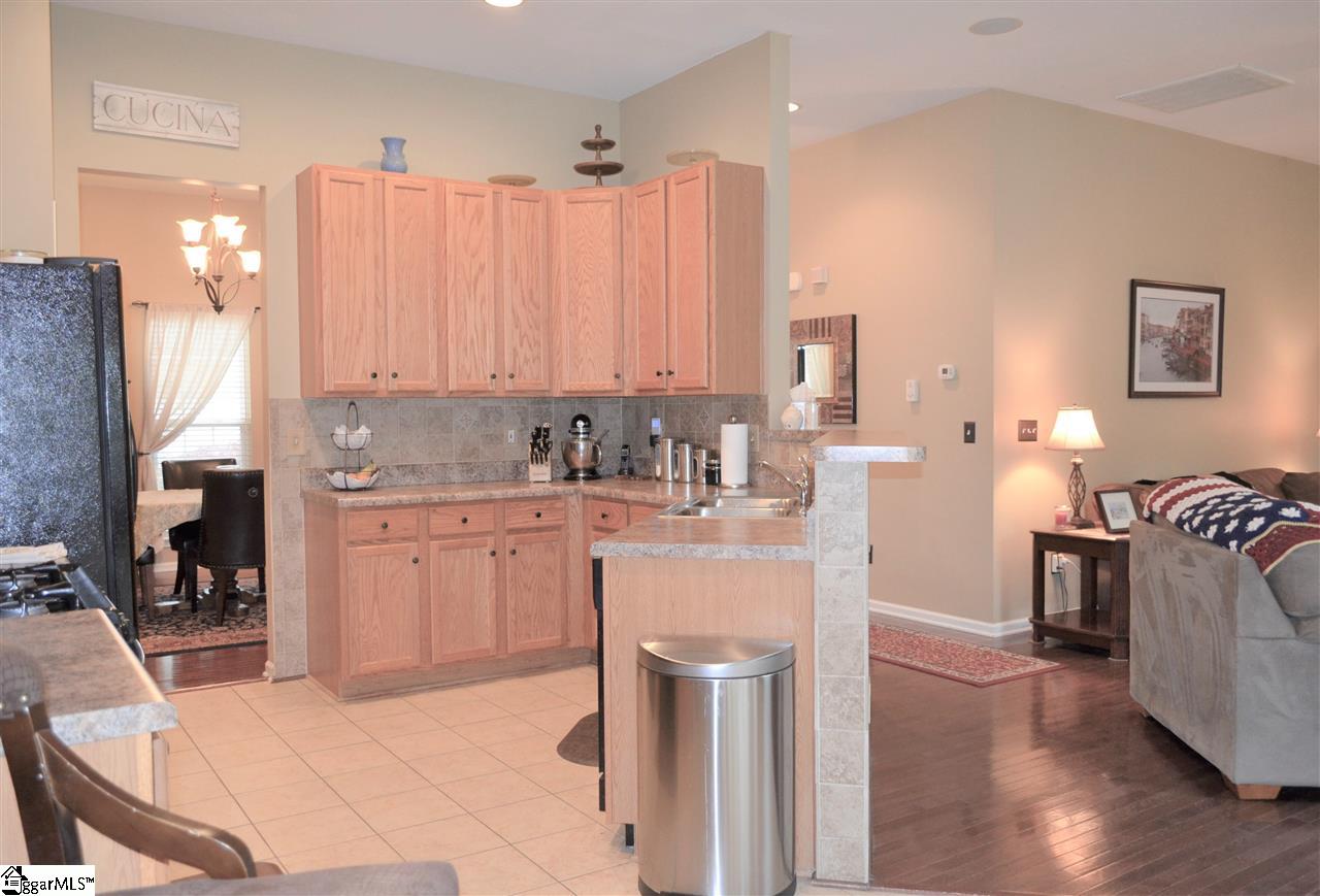 23 Ridgeleigh Way Simpsonville, SC 29681 - Photo 8 of 31 Gallery Image 8