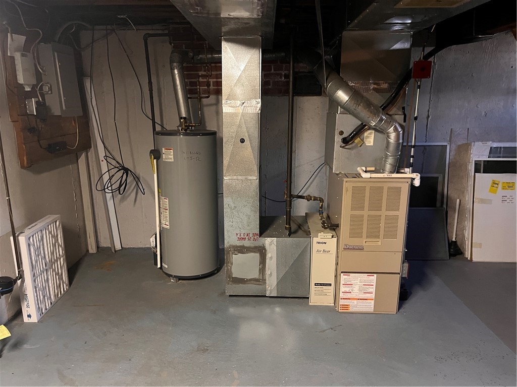 65 Ferncrest Drive Pawtucket, RI 02861 - Photo 12 of 13