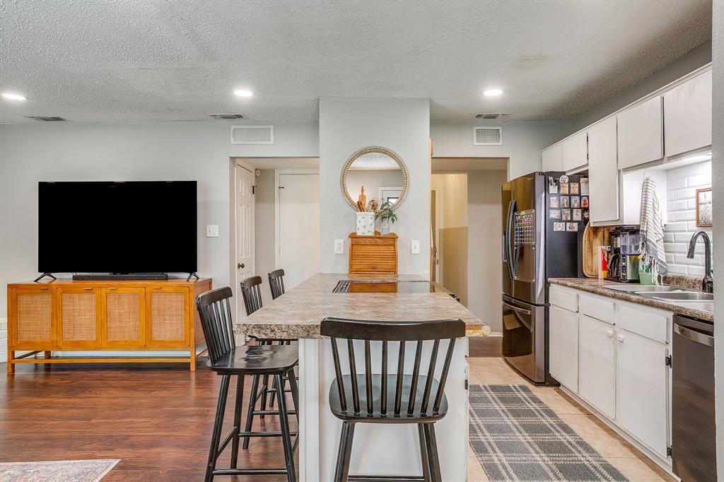 712 Poe Street Azle, TX 76020 - Photo 16 of 33