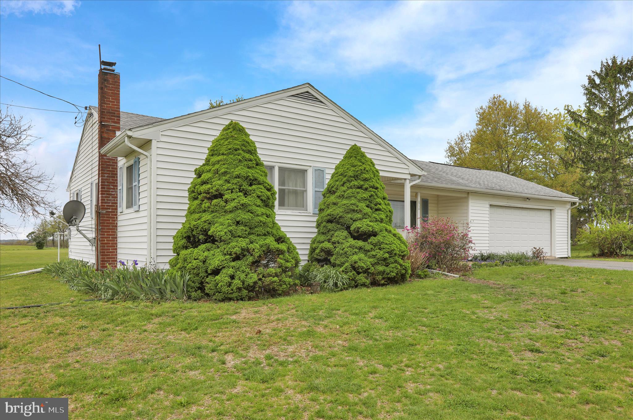 1714 Windsor Castle Road Hamburg, PA 19526 - Photo 4 of 41 360_9099