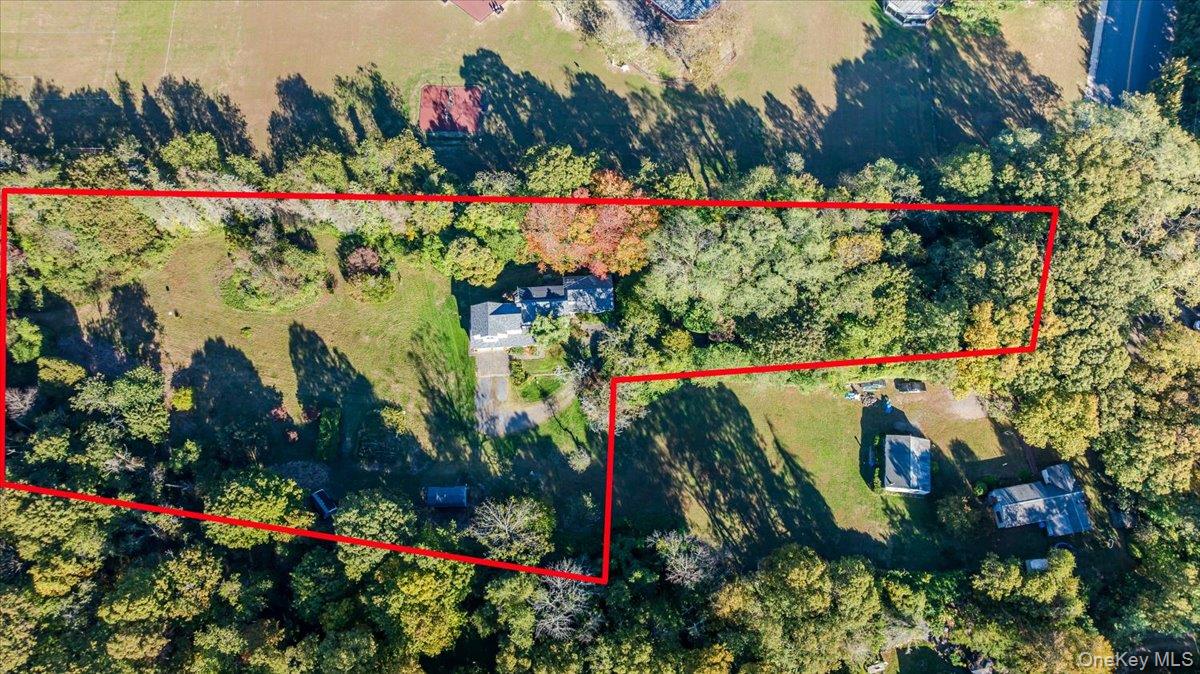 27 Cold Spring Hills Road Huntington, NY 11743 - Photo 44 of 48