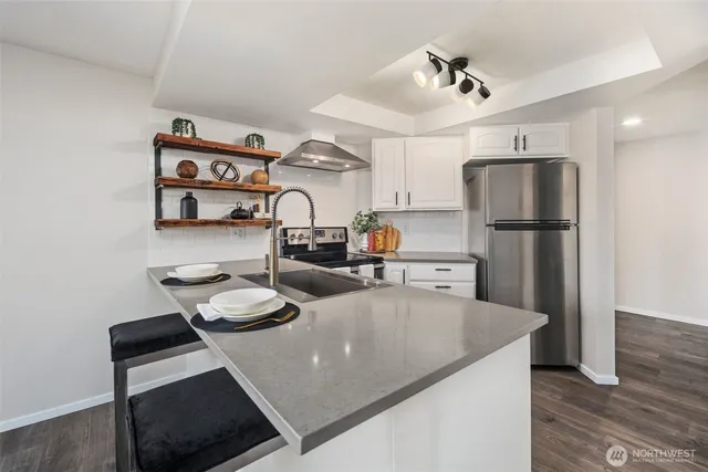 $535,500 | 11104 Northeast 68th Street, Unit A103, Kirkland, WA 98033