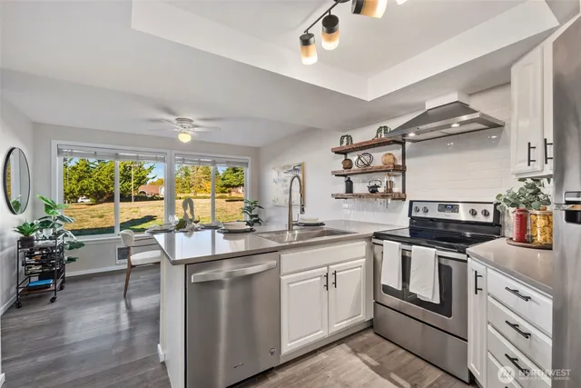 $535,500 | 11104 Northeast 68th Street, Unit A103, Kirkland, WA 98033