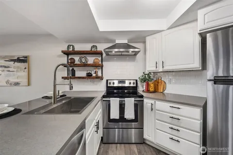 $535,500 | 11104 Northeast 68th Street, Unit A103, Kirkland, WA 98033