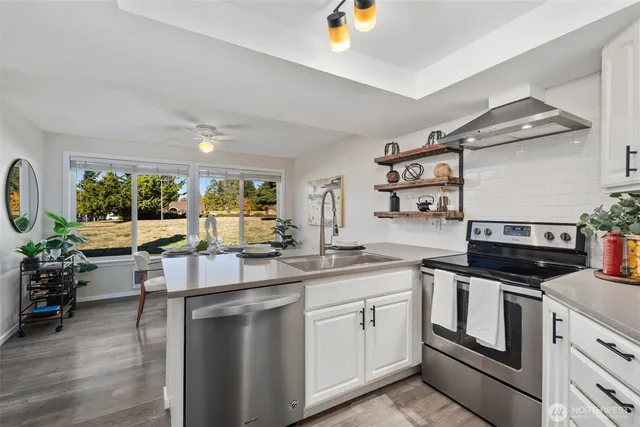 $535,500 | 11104 Northeast 68th Street, Unit A103, Kirkland, WA 98033