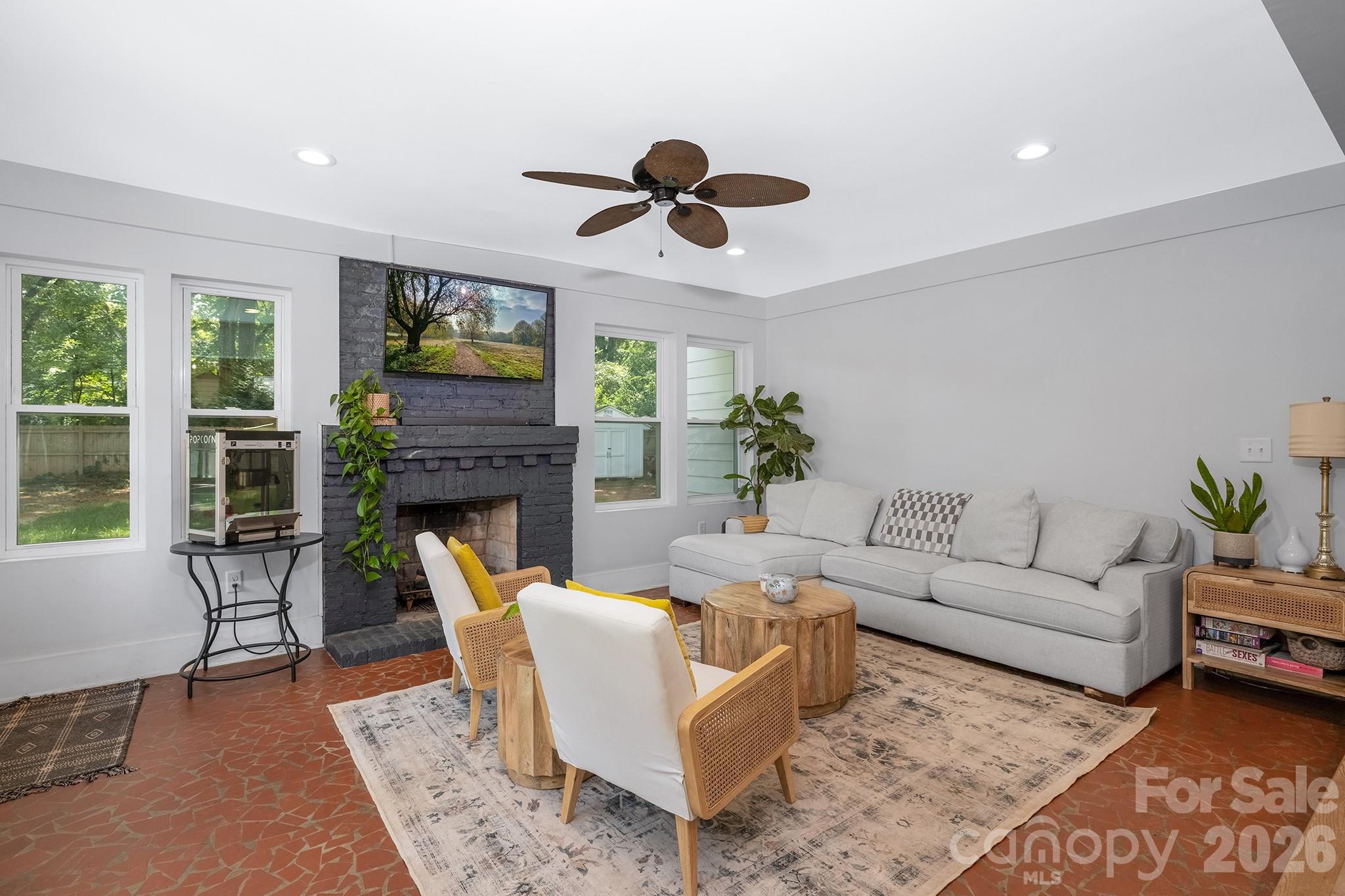6213 Sharon Road Charlotte, NC 28210 - Photo 8 of 48