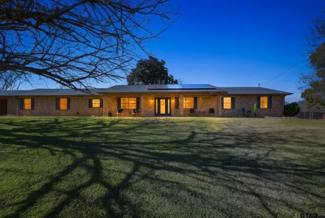 $485,000 | 1409 Bassett Road, Palestine, TX 75803