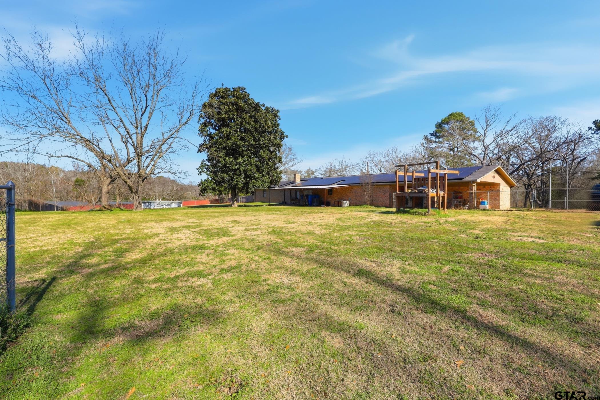 1409 Bassett Road Palestine, TX 75803 - Photo 20 of 36
