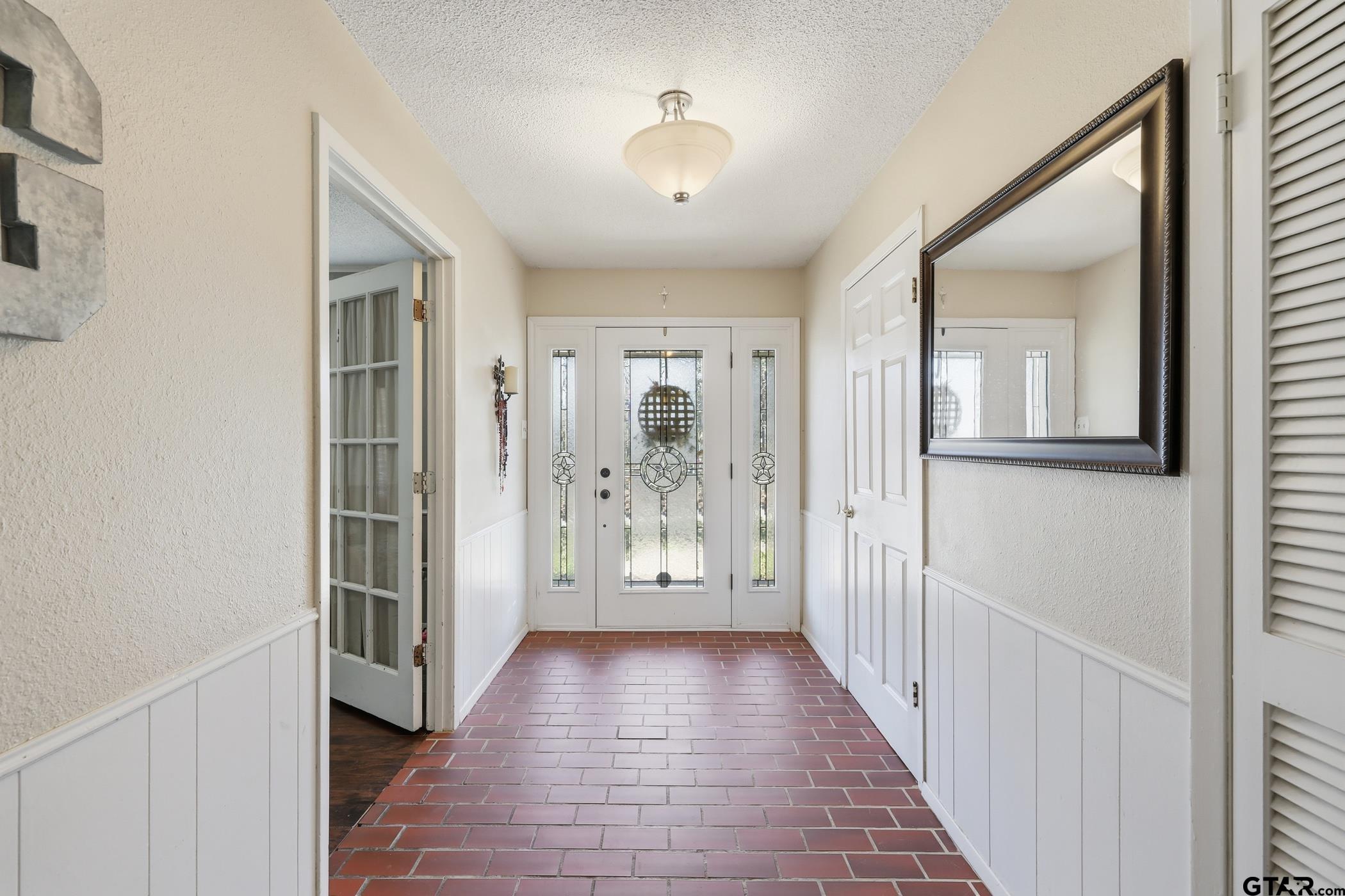 1409 Bassett Road Palestine, TX 75803 - Photo 2 of 36