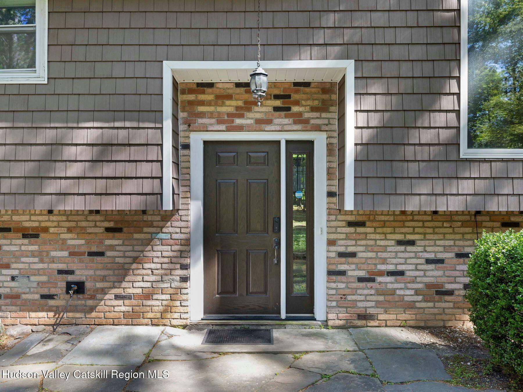 72 Van Dale Road Woodstock, NY 12498 - Photo 2 of 37 photo_online_003