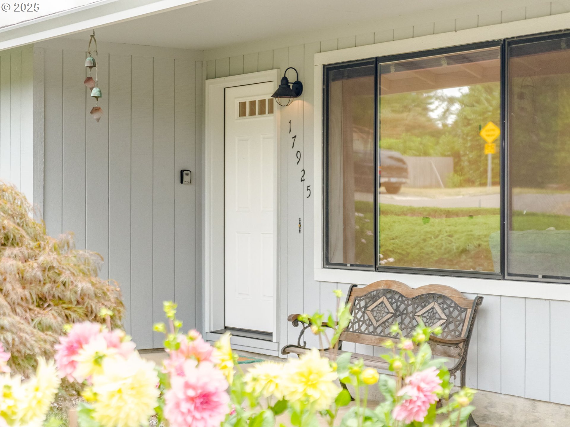17925 Beebee Court Sandy, OR 97055 - Photo 2 of 48 a front view of a house