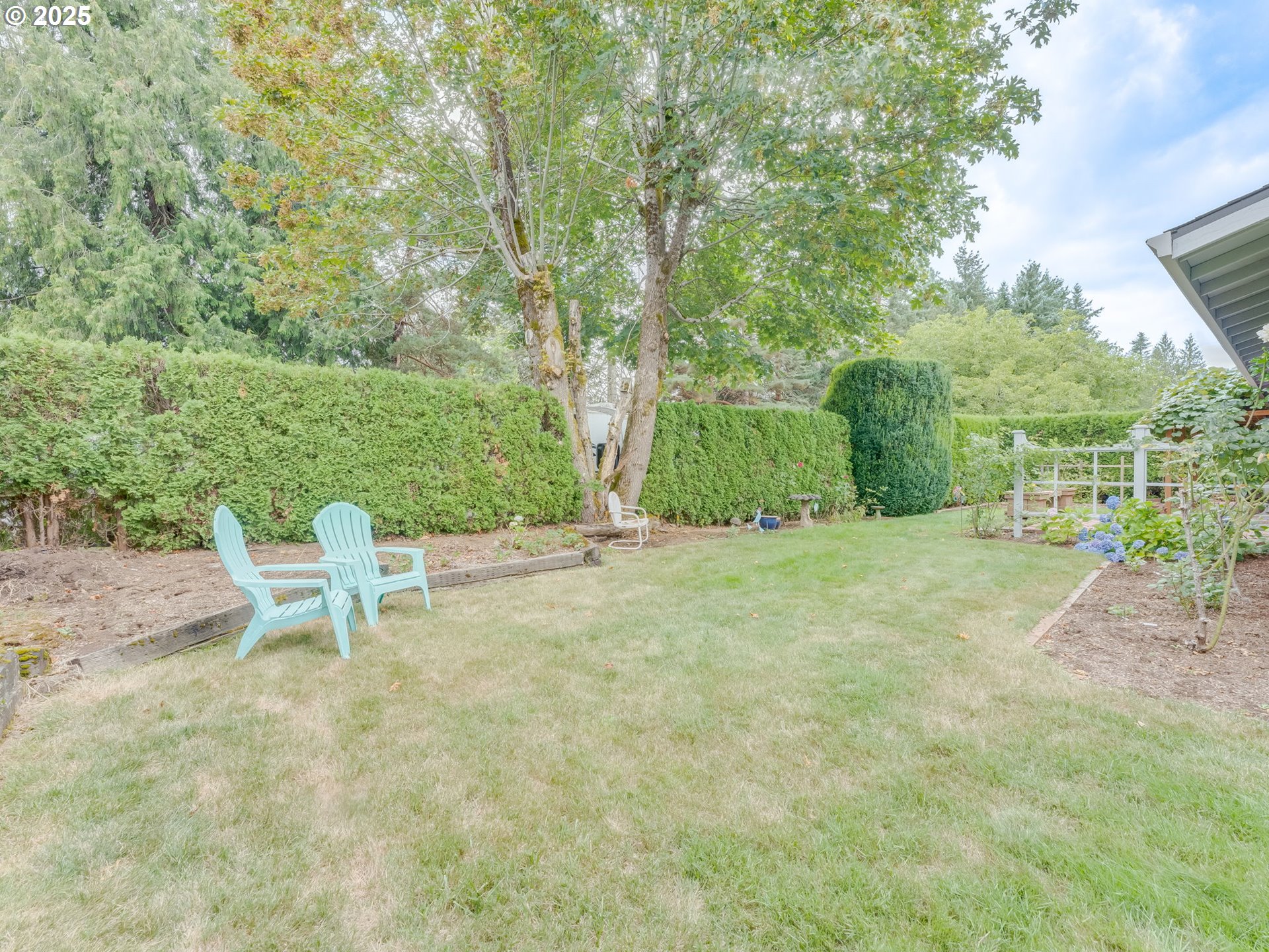 17925 Beebee Court Sandy, OR 97055 - Photo 35 of 48 a view of a bench in the backyard