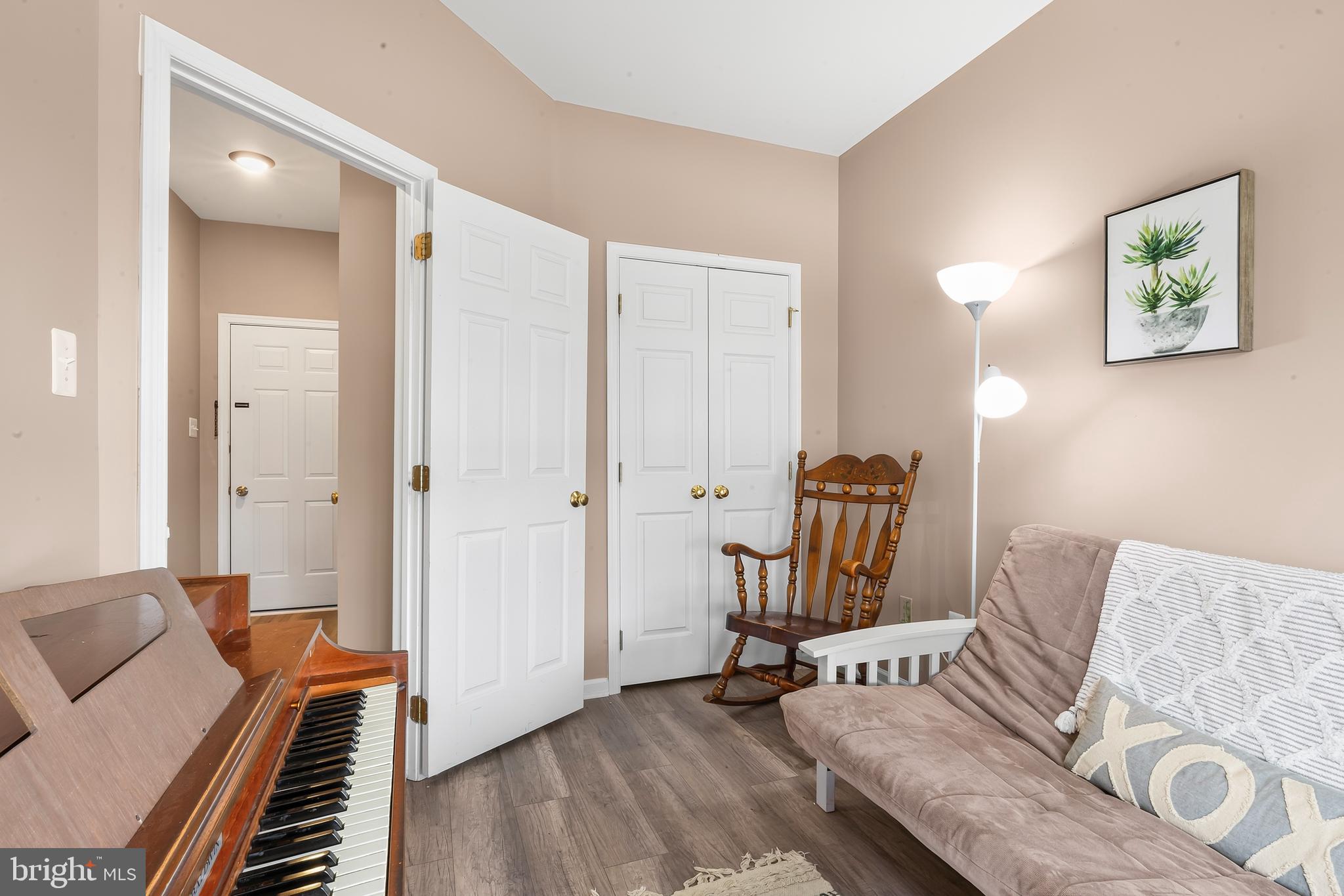24997 Riding Center Drive South Riding, VA 20152 - Photo 8 of 48 Gallery Image 8