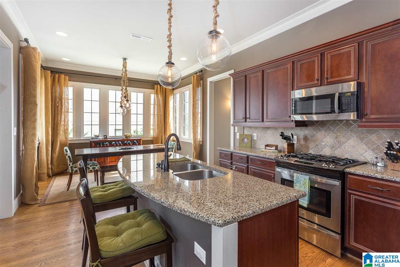 520 Lake Ridge Drive Bessemer, AL 35020 - Photo 12 of 37