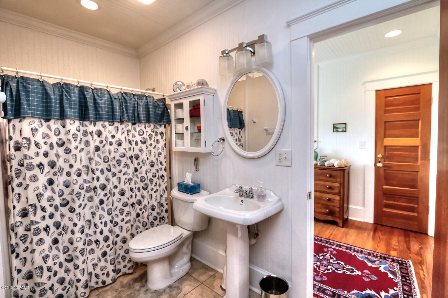 227 Horseshoe Road Davis, NC 28524 - Photo 23 of 74 Full Bath on 1st Floor
