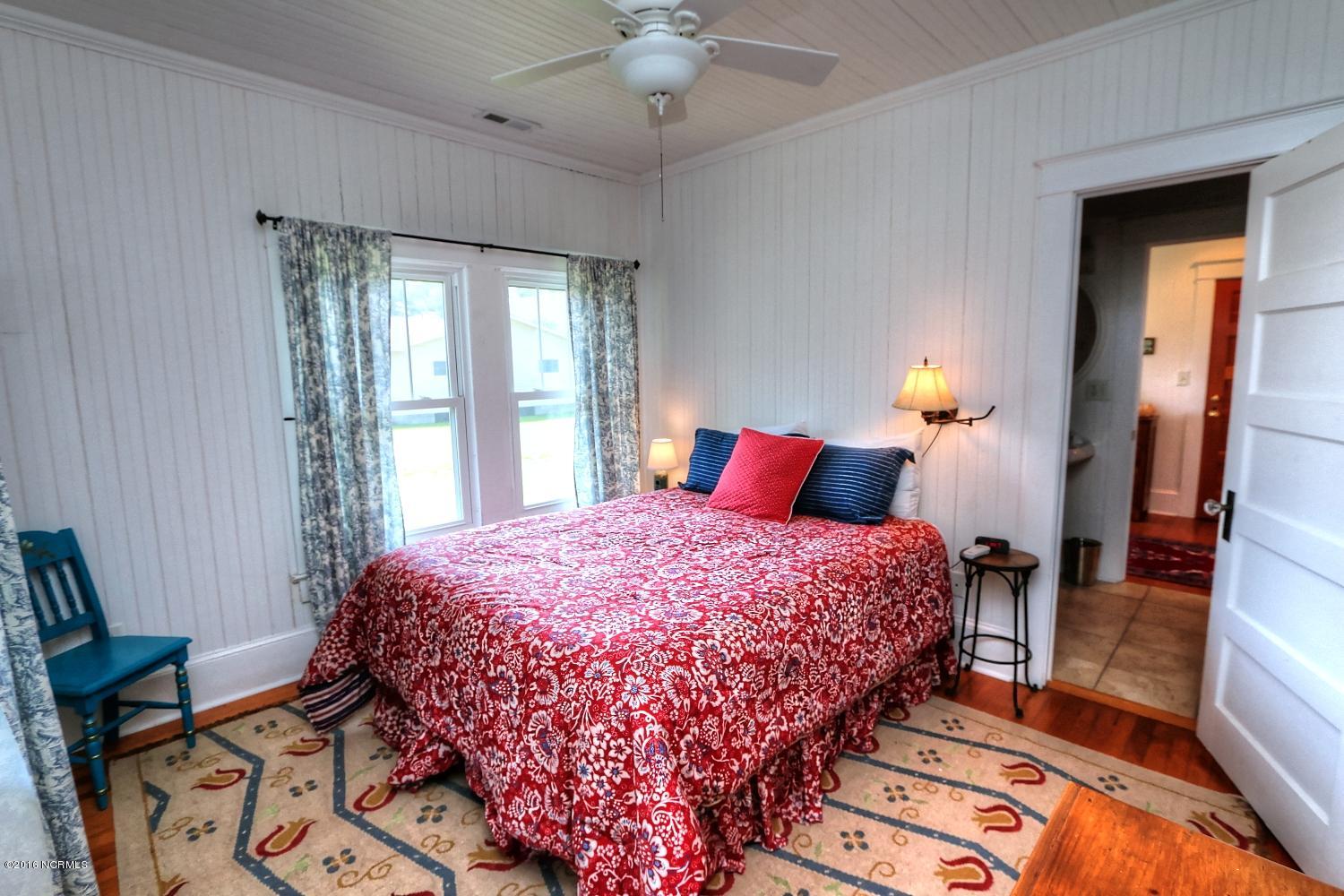 227 Horseshoe Road Davis, NC 28524 - Photo 24 of 74 1st Floor Bedroom